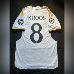 Kroos #8 Large Madrid White Soccer Jersey UCL Kit L